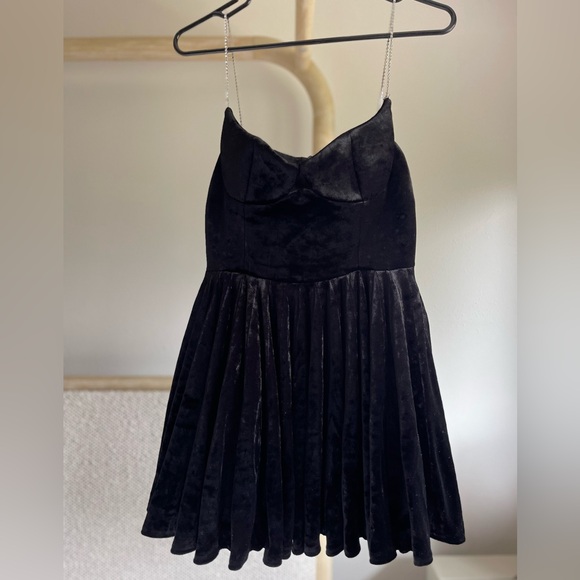 Magda Butrym Black Crystal-Embellished Pleated Velvet Mini Dress – Size 2 - NWT - Picture 4 of 17